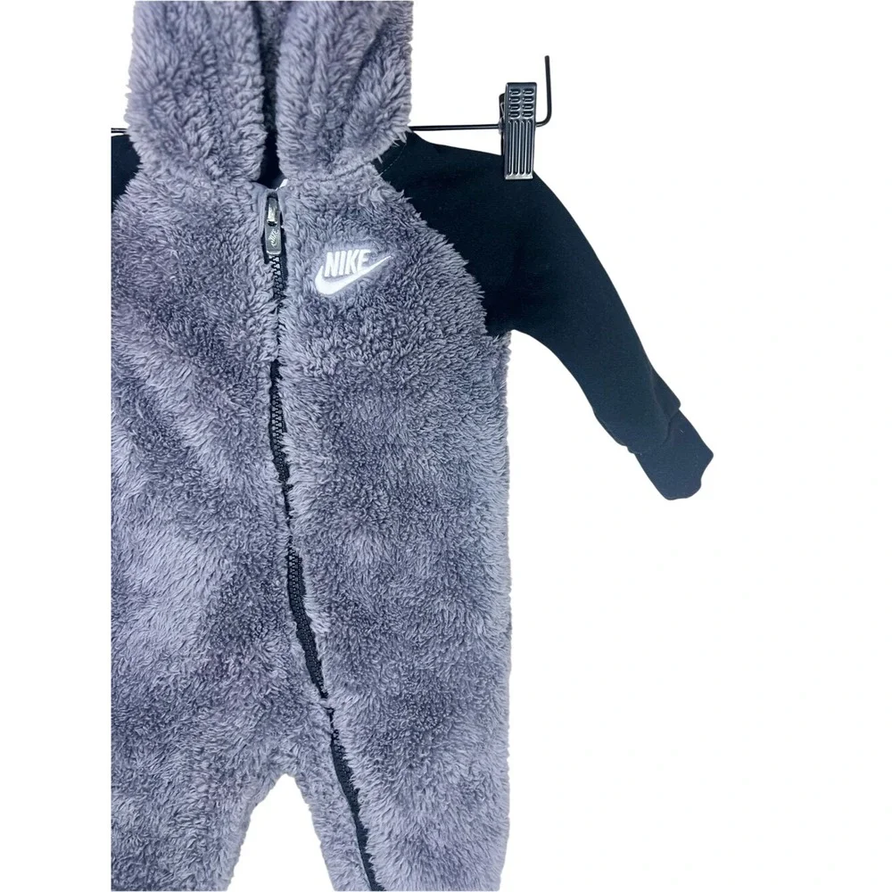 Nike Baby Faux‎ Sherpa Hooded Coverall Gray Black 6M Excellent Condition